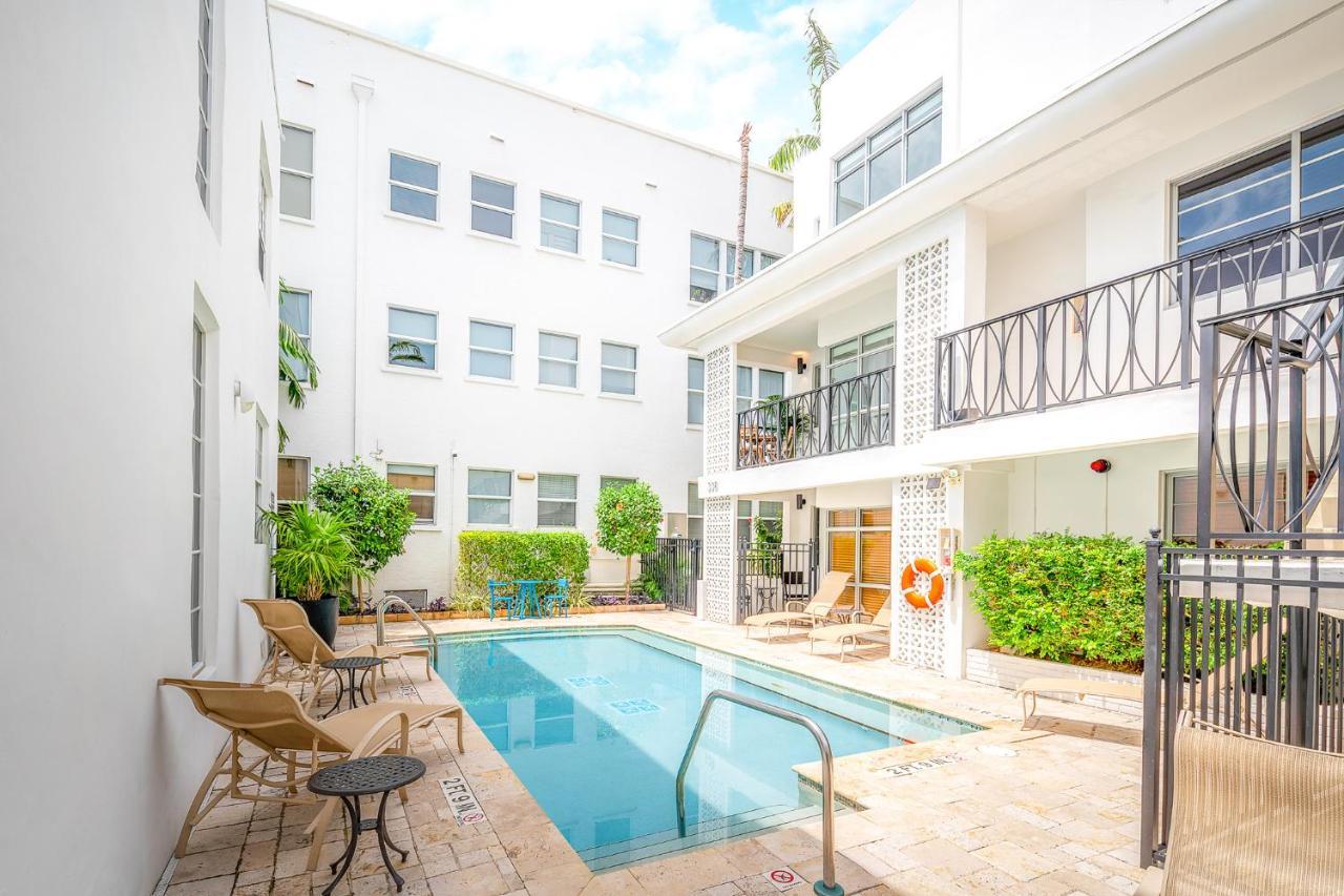 Fountain 2 Story Pool Bbq Balcony Apartamento Miami Beach
